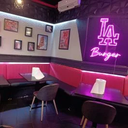 L.A Burger Budapest - Belső