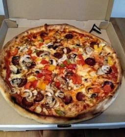 La Donna Pizzéria & Étterem