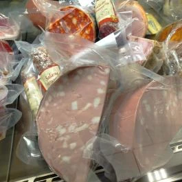 La Famosa Budapest - Étel/ital