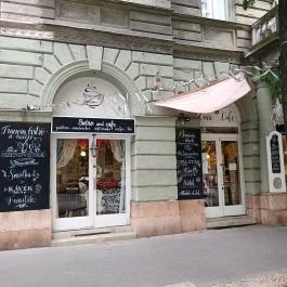 La Lune Cafe Budapest - Külső kép
