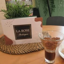 La Rose Boulangerie - Westend Budapest - Étel/ital