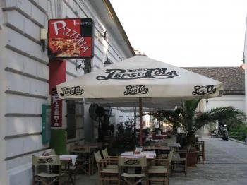 Labirintus Pizzéria Kecskemét