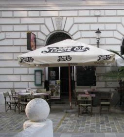 Labirintus Pizzéria