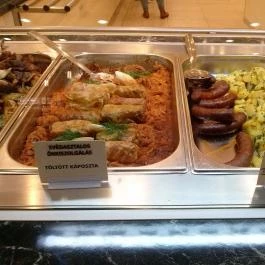 Laci Papa Konyhája - WestEnd City Center, Budapest - Étel/ital