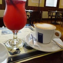 Ladó Café, Budapest - Étel/ital