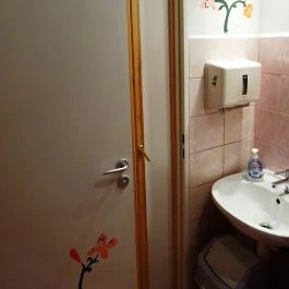 Ladó Café, Budapest - Mosdó