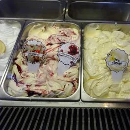 Laki Cukrászda Tahitótfalu - Étel/ital