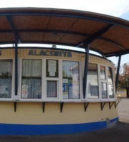 Lángos-Palacsinta Büfé - Gyöngyösi Piac