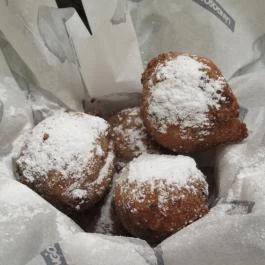 Lángosom Budapest - Egyéb