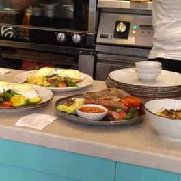 Lara Café Budapest - Étel/ital