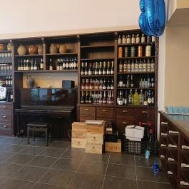 Larghetto, Budapest - Belső