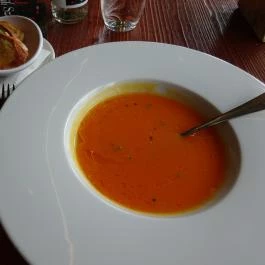 Larus Étterem és Rendezvényközpont Budapest - Étel/ital