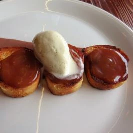 Larus Étterem és Rendezvényközpont Budapest - Étel/ital