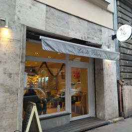 László Pékség és Kávézó - Bajza utca Budapest - Külső kép