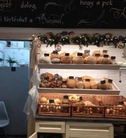 László Pékség és Kávézó - Bajza utca