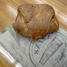 László Pékség és Kávézó - Bajza utca Budapest - Étel/ital