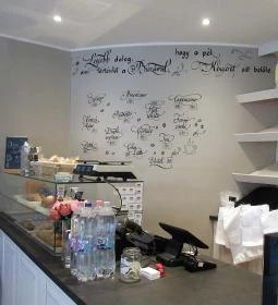 László Pékség & Kávézó - Fényes Elek utca