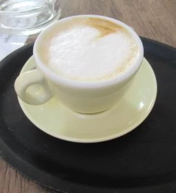 László Pékség & Kávézó - Fényes Elek utca