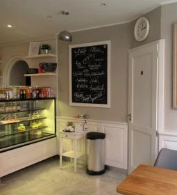 László Pékség & Kávézó - Fényes Elek utca