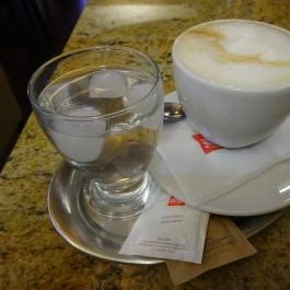 Latte Café House & Bistro Budapest - Étel/ital