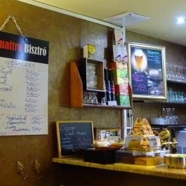 Latte Café House & Bistro Budapest - Belső