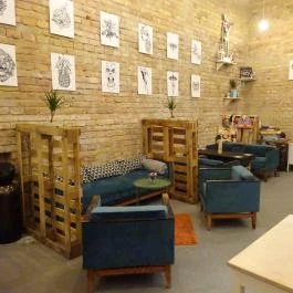 Lazy Soup & Beer Budapest - Belső