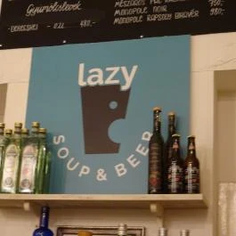 Lazy Soup & Beer Budapest - Belső