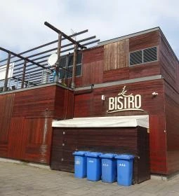 Le Bistro