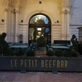 Le Petit Beefbar - W Budapest Hotel, Budapest - Külső kép