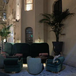 Le Petit Beefbar - W Budapest Hotel, Budapest - Belső