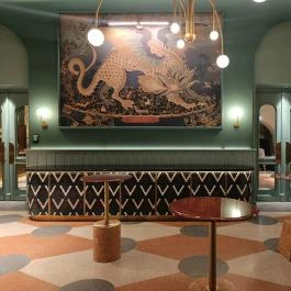 Le Petit Beefbar - W Budapest Hotel, Budapest - Belső