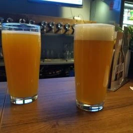 Legfelsőbb Beeróság Budapest - Étel/ital