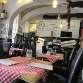 A Legvidámabb Barakk Budapest - Belső