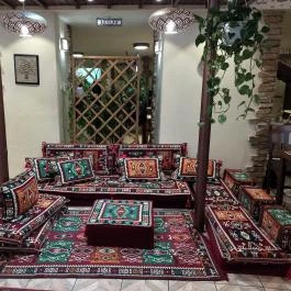 Leila's Authentic Lebanese Cuisine Budapest - Belső