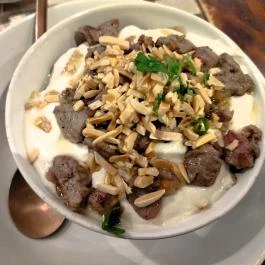 Leila's Authentic Lebanese Cuisine Budapest - Étel/ital