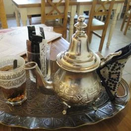 Leila's Authentic Lebanese Cuisine Budapest - Étel/ital