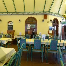 Lelle Caffe & Restaurant Balatonlelle - Külső kép