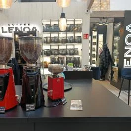 LENOA Coffee & Shop Budapest - Étel/ital