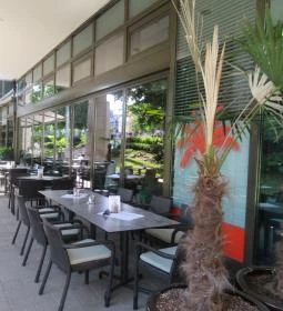 Leroy Bistro - MOM Park