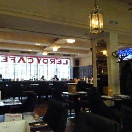 Leroy Cafe - WestEnd City Center Budapest - Belső