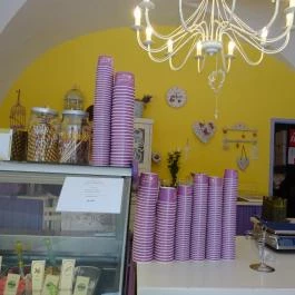 Levendula Kézműves Fagylaltozó Szentendre - Belső