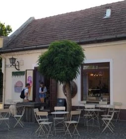 Levendula Kézműves Fagylaltozó