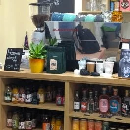 Libra Delikát, Vác - Belső