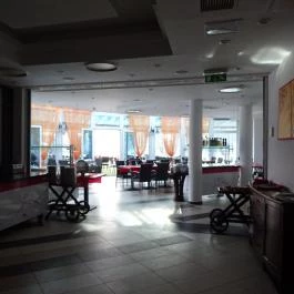 Liget Wellness & Konferencia Hotel Étterme Szarvas - Belső