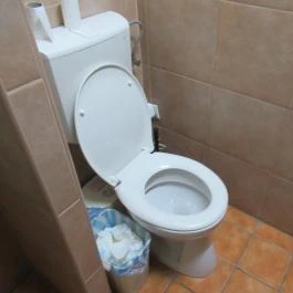 Liliom Kínai Büfé Budapest - Mosdó