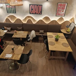 LIO Schiacciata, Budapest - Belső