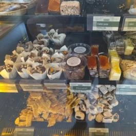 Lipóti Bistro & Café Budapest - Étel/ital