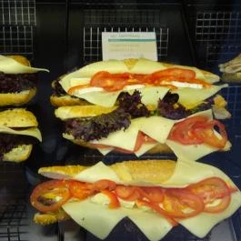 Lipóti Bistro & Café Budapest - Étel/ital