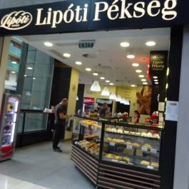 Lipóti Pékség & Kávézó - Corvin Plaza Budapest - Külső kép