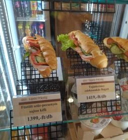 Lipóti Pékség - Csepel Pláza